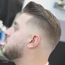 In addition to being on the forefront of fashion, barbers and stylists plenty of men have round faces, more often due to genetics than being overweight. Haircut For Round Face Men Round Face Haircuts Round Face Men Short Hair Styles For Round Faces