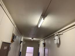 共用廊下 照明器具取替 | アルファリフォームの原状回復工事ブログ