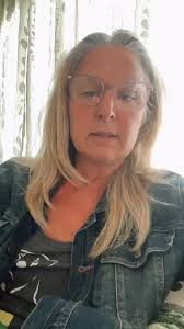 Troubled relationships and grief. Is grief dependent