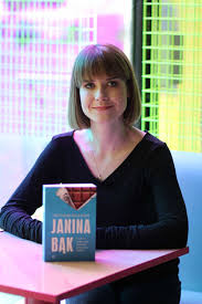 Absolwentka studiów na uniwersytecie jagiellońskim w krakowie oraz university of the. Janina Daily Hipiska Na Czele Druzyny Zwierciadlo Pl