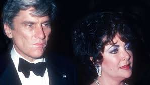 Sjette ægtemand er død