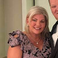 Lisa Weiland's Instagram, Twitter & Facebook