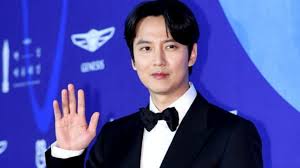 Live up to your name | (tvn / 2017) sebagai asisten heo jun. The Fiery Priest Actor Kim Nam Gil In Talks To Star In New Crime Thriller Drama Kdramapal