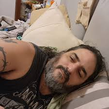 en una noche , se truncan los sueños .... y en los sueños , se reactiva la  ilusión ...