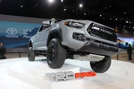 Toyota tacoma trd pro lifted. 2017 Toyota Tacoma Trd Pro Seeks To Raise The Bar On Factory Offroad Extremes