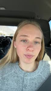 Allison Maxfield's Instagram, Twitter & Facebook