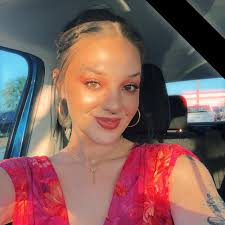 Haylee Batey (@haylee.batey) • Facebook