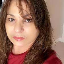 Daisy Escalona's Instagram, Twitter & Facebook