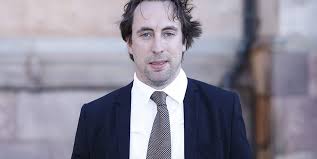 We did not find results for: Komikern Overfolls Brutalt Biten I Orat Stoppa Pressarna Kandisar Kandisnytt Hant Extra Se Hor Noje