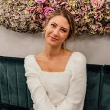 The typical captain of a ship has more than 20 years experience as an officer in the navy, and the competition to become the commander of a naval ship is very intense. How To Become A Yacht Captain From Those Who Know Yachting Pages