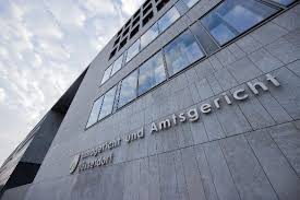 In düsseldorf hat der prozess gegen christoph metzelder wegen der verbreitung und des besitzes kinderpornografischer schriften begonnen. 26ivb3ciay1sgm