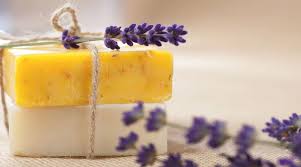 What Is Castile Soap Top 8 Benefits And Uses Of Olive Oil Soap Era Organics In 2020 Soap Recipes Handmade Soap Bar Home Made Soap