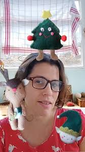 SIEMPRE SORPRENDIENDO ME EL ALUMNADO 🤣 🎄El séptimo módulo del primer año  del PROFESORADO integral son estas muñequitas de temática navideña. Me  recuerdo el año pasado toda preocupada porque era un salto