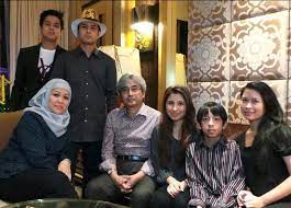 Yang teramat muliatunku puteri intan safinaz binti sultan abdul halim mu'adzam shah 2. Sophia Ø¯Ø± ØªÙˆÛŒÛŒØªØ± Twt Kedah Gmbr Anak Sultan Kedah Tunku Soraya Dan Suaminya Ytm Raja Kechil Besar Perak Dengan Cucu Sultan Kedah Http T Co Zca1gycyza