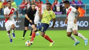 El choque entre colombia y perú será a las 19:00 horas , tiempo del centro de méxico, y como la mayoría de los partidos de la. En Vivo Peru Vs Colombia Seleccion Peruana Se Mide Hoy En Amistoso Internacional Deportes Correo