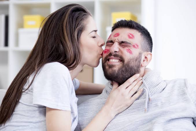 International Kissing Day | Days Of The Year