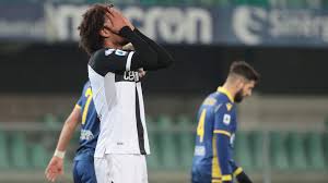 The deal included an option to buy. Fc Bayern Zirkzee Entscheidung Steht Aus