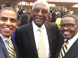 Among giants at Oakwood's inaugural pre-alumni celebration