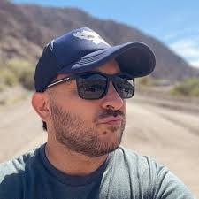 Gustavo Garay's Instagram, Twitter & Facebook