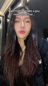 Lina Yoder's Instagram, Twitter & Facebook