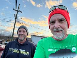 Benefits of working from home 5 miles done in my dinner hour, that was a  warm run. YOUR PLACE RACE RACE YOUR たたご量 聯 YOURRADE nase SK SK10K 10K 10  DURHAM RUH