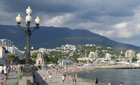 Считается, что тут лучший климат, лучшее море ялта во все времена была дороже остальных курортов. Yalta Otchitalas Pochti V 3 Mln Turistov Za Proshlyj God Turisticheskie Novosti Ot Turproma