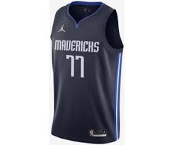Nba trikot swingman bedrucken mit hoher qualität und schnelle lieferun. Nike Luka Doncic Dallas Mavericks Statement Edition Swingman Trikot 2020 21 Ab 64 99 Preisvergleich Bei Idealo De
