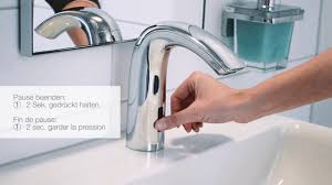 Die erste entscheidung treffen sie dann, wenn sie den wasserhahn für ihre küche kaufen. How To Batterie Wechseln Sanimatic Curvetronic Youtube