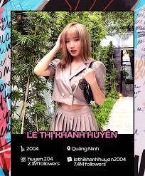 Dịch ở nhà mà vẫn kiếm tiền bình thường nhé mọi người ơi. 2 Gai Xinh Cung Ten Khanh Huyá»n Sinh NÄƒm 2k4 Va Oanh Táº¡c Kháº¯p Tiktok Ben This Ben That Báº¡n Me Ben Nao