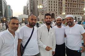 قال شمس الدين ابن قدامة: Ù…Ù† Ù…ÙƒØ© ÙˆØ§Ù„Ù…Ø¯ÙŠÙ†Ø© Ø¥Ù„Ù‰ Ø£Ù…Ø±ÙŠÙƒØ§ Ø´Ø§Ù‡Ø¯ Ø£ÙŠÙ† ÙŠÙ‚Ø¶Ù‰ Ù†Ø¬ÙˆÙ… Ø§Ù„ÙƒØ±Ø© Ø£Ø¬Ø§Ø²Ø© Ø§Ù„ØµÙŠÙ Ø§Ù„ÙŠÙˆÙ… Ø§Ù„Ø³Ø§Ø¨Ø¹