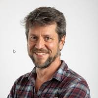 600+ perfiles de «Ivo»