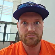 UnkillaBo (@fenderb8)