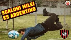 Descubrí y compartí información, videos, imágenes y memes en nuestra plataforma ¡te esperamos! Javier Milei De Visita Por Chacarita Juniors Donde Fue Arquero Youtube