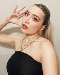 Aleyda Herrera's Instagram, Twitter & Facebook