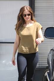 She looks absolutely gorgeous in her dawn granger character. Uber 70 Heisse Bilder Von Minka Kelly Titans Tv Serie Dawn Granger Promi Fotos