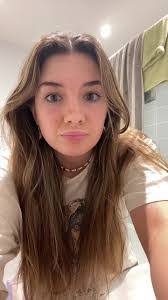 Isabelle Hill's Instagram, Twitter & Facebook