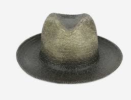 Impermeabile ripiegabile si puo tranquillamente trasportare in quanto viene fornito con custodia in metallo. Cappello Borsalino Uomo Alexis Ferruccio Vecchi