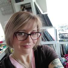 Dr Lorraine Bowman Grieve (@LorrGrieve)