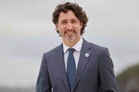 Prime minister justin trudeau shake hands with u.s. G7 Summit Justin Trudeau Clarifies His Plan To Donate The Vaccine Dose On Sunday