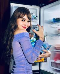 6 desember 1999, jakarta, indonesia kebangsaan. Profil Dan Biodata Amanda Manopo Terlengkap Dengan Foto Terbaru