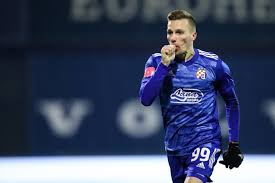 Mislav oršić postao je hit među igračima nogometne simulacije fifa. Dinamo Bez Mamica Trazi Cudo Na Maksimiru Orsic Pokazali Smo Da Kod Kuce Mozemo Igrati Sa Svima Novi List