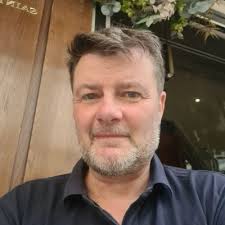 Dr.Jacques Lucas sur LinkedIn : Désinformation & IA : la côte d'alerte est  définitivement franchie avec…