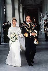 Jun 10, 2021 · sarah ferguson: Royale Hochzeitsroben Brautkleid Bleibt Brautkleid Gesellschaft Sz De