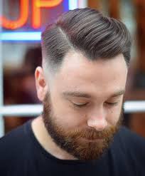 Rockabilly frisur mann undercut neu haar frisuren manner. Seite Teil Combover Herren Haarschnitt Men Hairstyles Models Frisuren Hairstyles For Receding Hairline Mens Haircuts Receding Hairline Receding Hair Styles