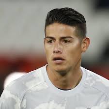 He plays as an attacking midfielder for both real madrid and colombian national team.he became famous after a successful 2014 world cup campaign. Everton Ancelotti Kommentiert James Geruchte