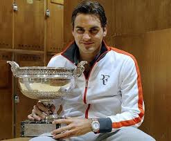 Roger federer only played one tournament in 2020 after a knee operation curtailed his season. Roger Federer Wears Rolex Oyster Perpetual Yacht Master Ii Regatta Chronograph Watch Rolex Oyster Perpetual Roger Federer Rolex Oyster