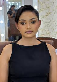 Davey is Snow White! This post is long but good. Read to the end and enjoy  the beautiful pictures! 🎗️👯‍♀️Yesterday Glimmer of Hope Foundation and  Talia's Legacy invited Davey and 12 other