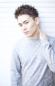 2019最新 自分の なりたい 似合う が必ず見つかる メンズのおすすめハンサムショート bangs バングス 髪型 男性の髪 メンズ ヘアスタイル