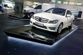 Mercedes Benz Museum M6 Sbk Benz Car Showroom Design Automobile Exhibition