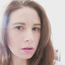 Lindsey Feist's Instagram, Twitter & Facebook